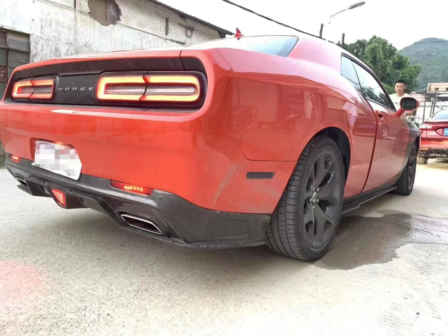 Carbon Fiber Body Kit For 2010_2019 Dodge Challenger 3.6cc Model Front Lip Side Skirt Rear Diffuser